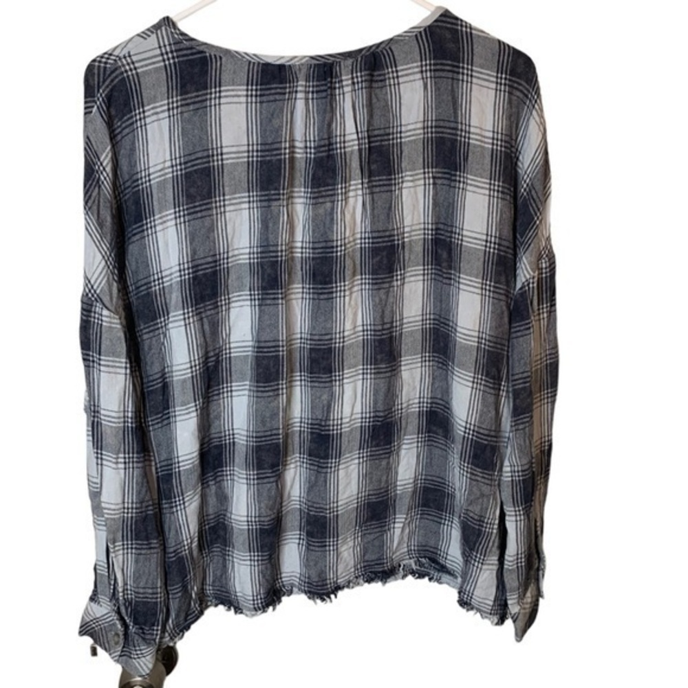 Anthropologie Cloth And Stone V Neck Flannel Tie Blouse Size Medium - Picture 2 of 6